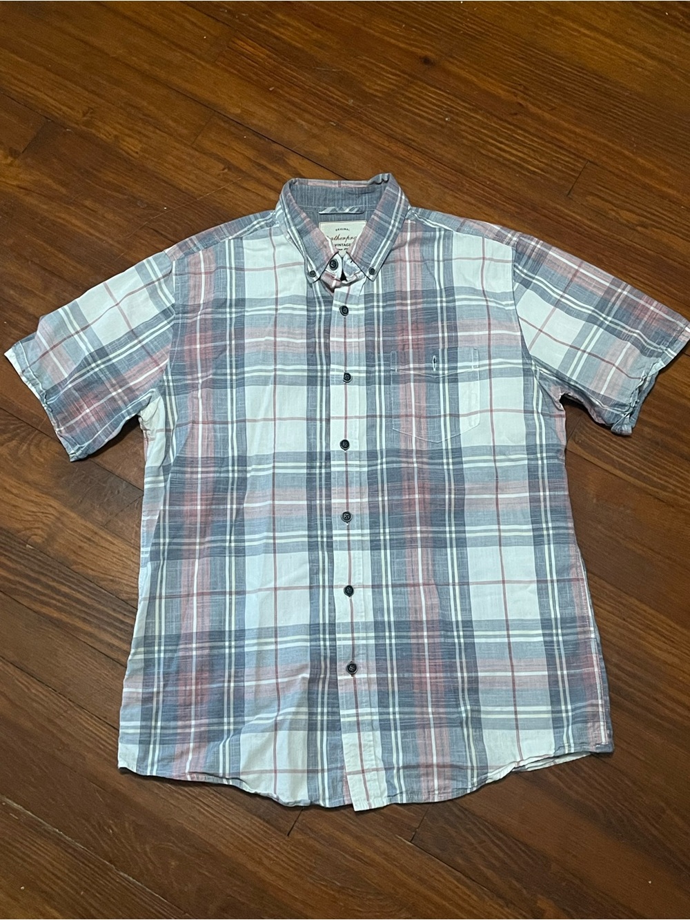 Weatherproof Short-Sleeve Plaid Button-Down Shirt in Blue, Red & White Medium